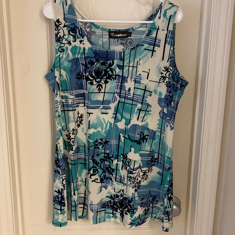 Women's Blue Patterned Top